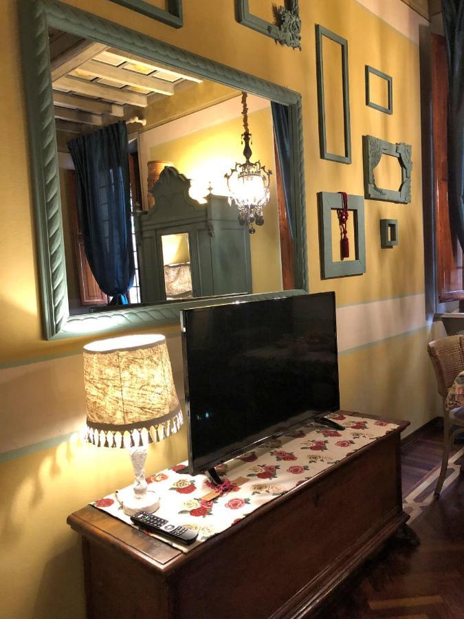 L'Ape Regina Leilighet Ferrara Eksteriør bilde