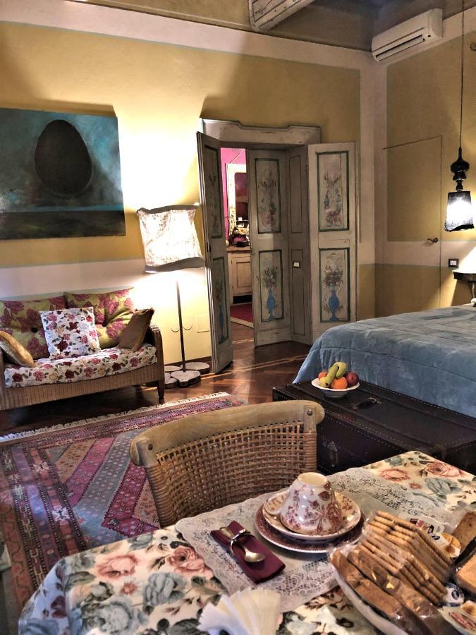 L'Ape Regina Leilighet Ferrara Eksteriør bilde