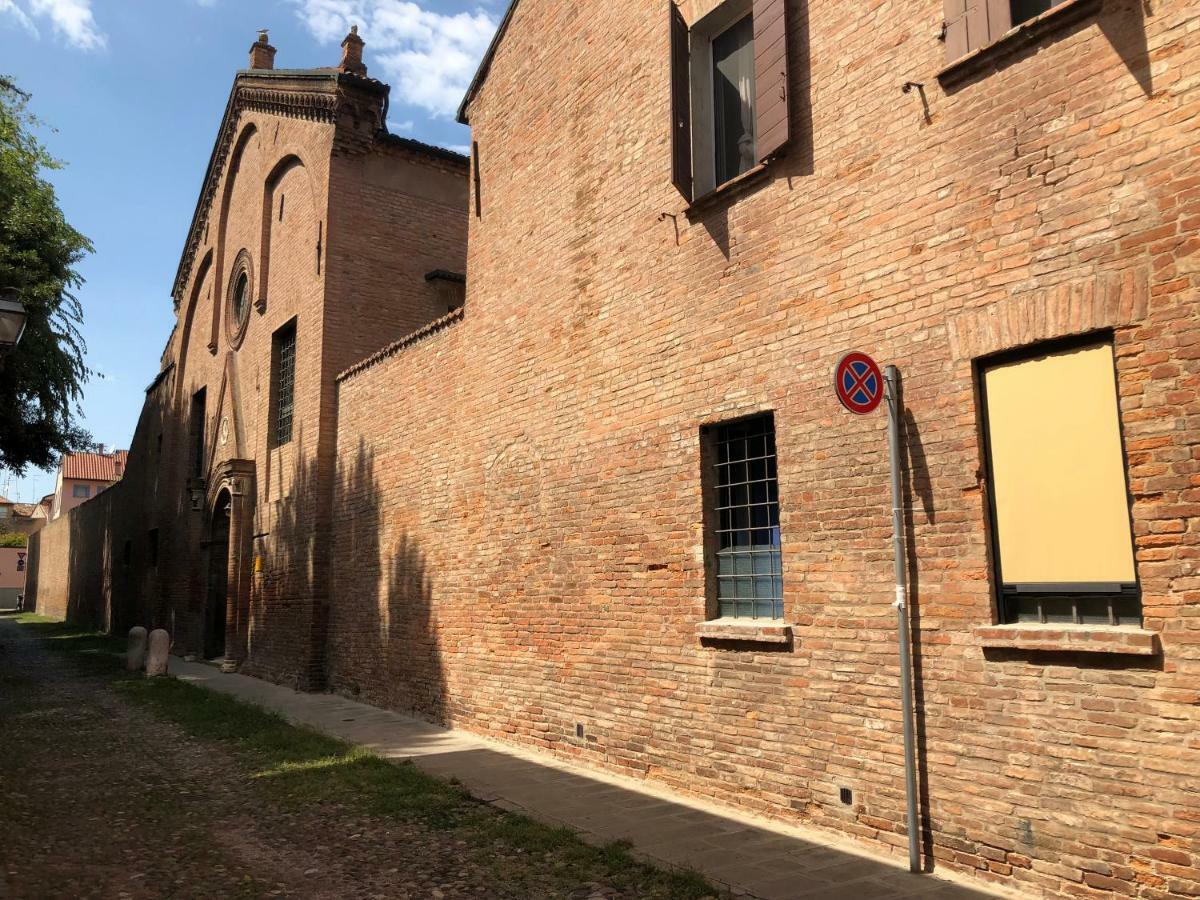 L'Ape Regina Leilighet Ferrara Eksteriør bilde