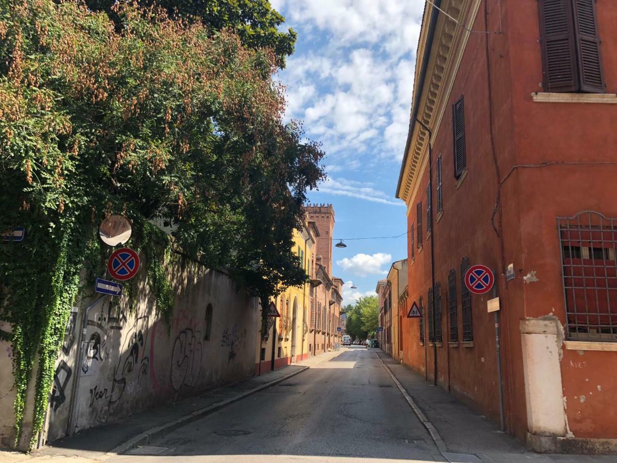 L'Ape Regina Leilighet Ferrara Eksteriør bilde